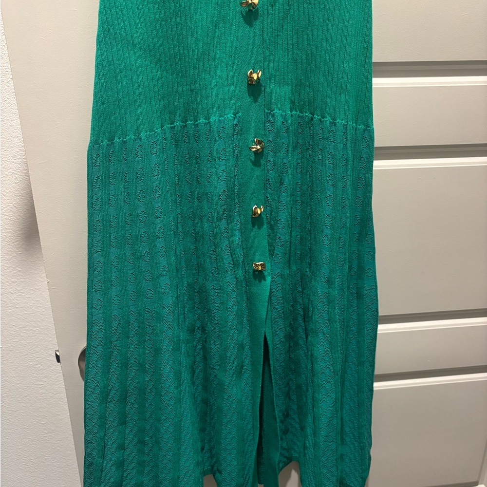 Green Ribbed Button-Down Dress - Picture 7 of 9